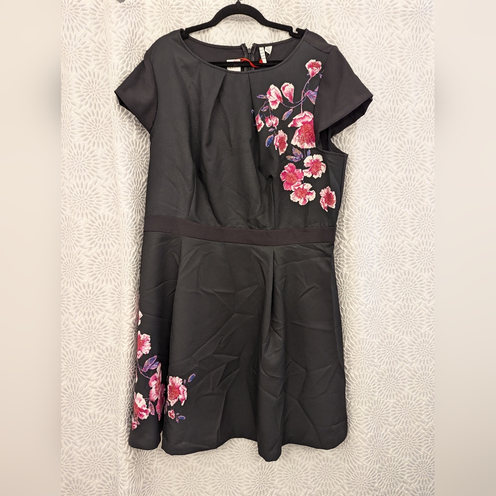 Elle floral dress with cap sleeves